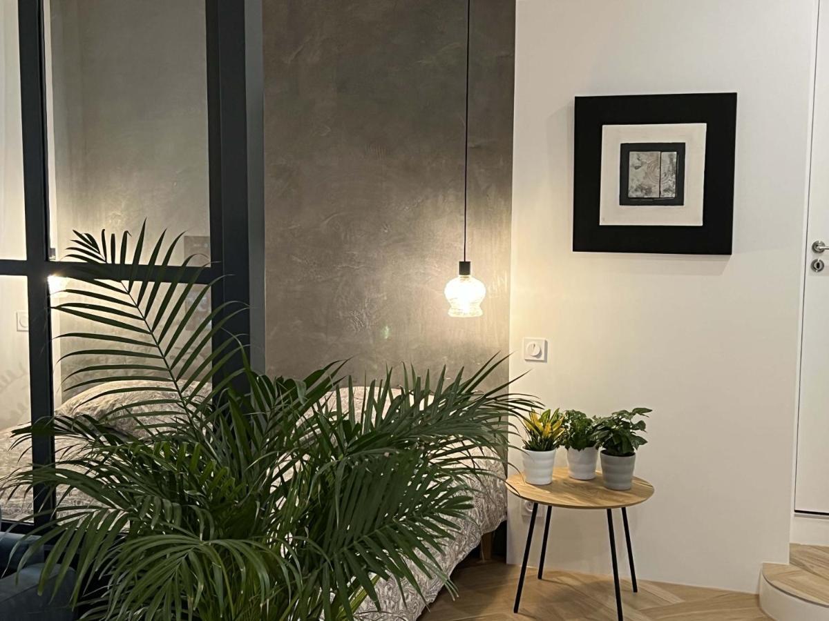 Bel Appartement Au Centre Du Vieux Joigny Dış mekan fotoğraf